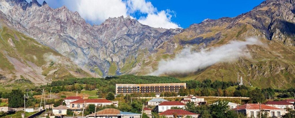 tbsdk hotel mountain 8864 hor feat