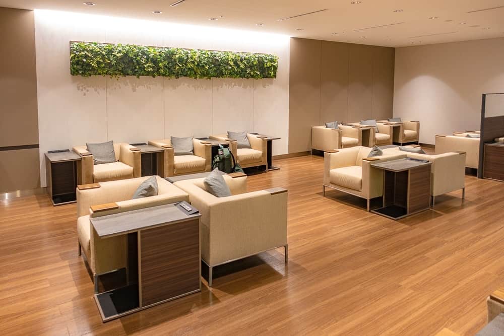 ANA Arrival Lounges NRT 08