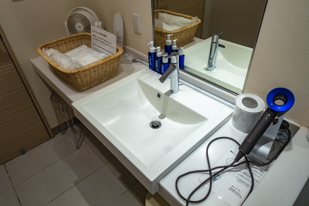 ANA Arrival Lounges NRT 19