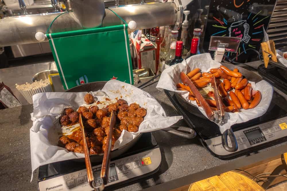 Moxy Osaka Honmachi 57