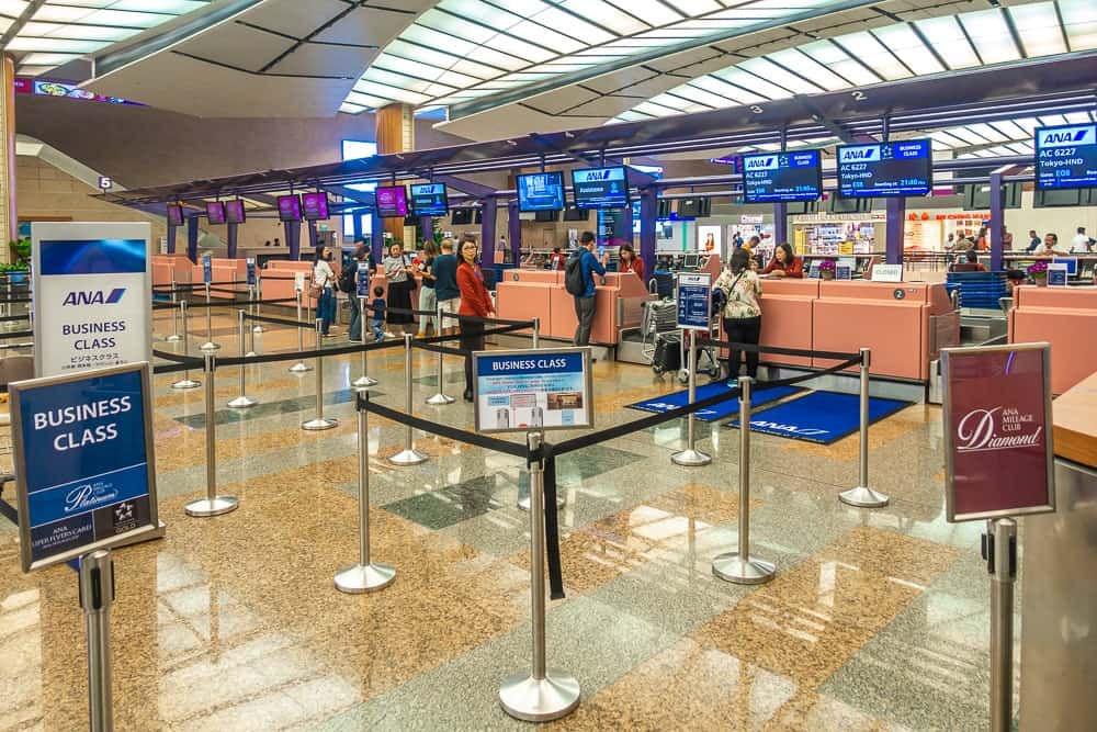 Singapore Airlines SilverKris Lounge SIN 02