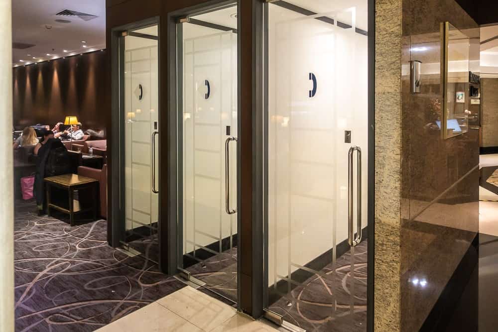 Singapore Airlines SilverKris Lounge SIN 09