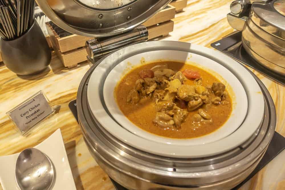 Singapore Airlines SilverKris Lounge SIN 31