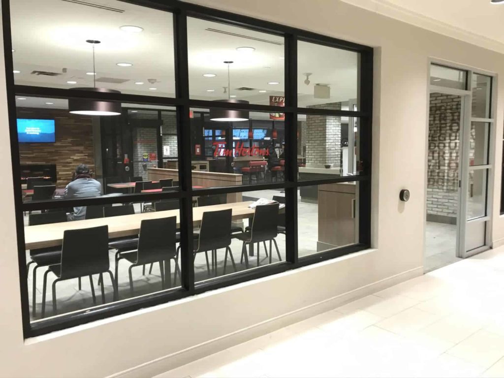 Tim Hortons à proximité du lobby