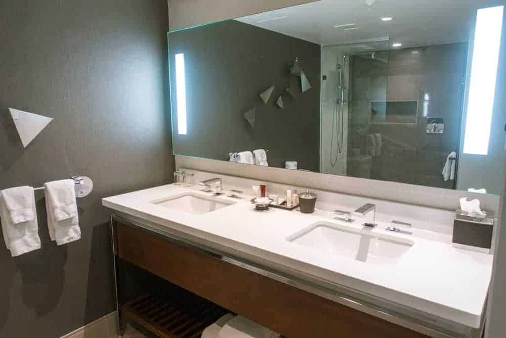 toronto marriott city centre hotel – 33