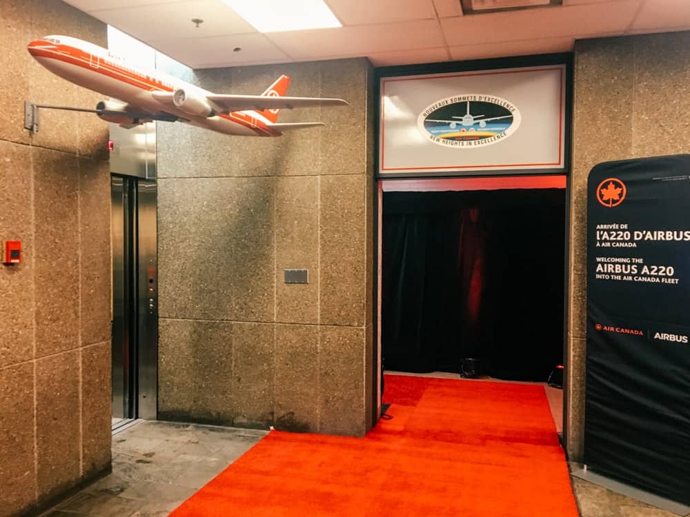 Airbus A220 Air Canada 03