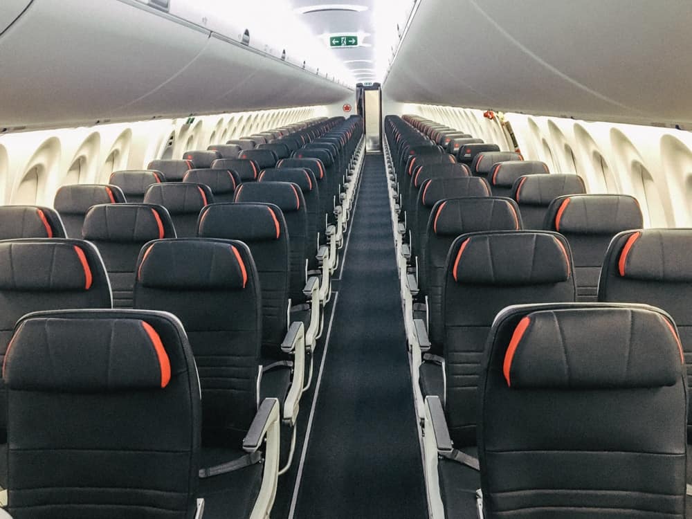 Airbus A220 Air Canada 29