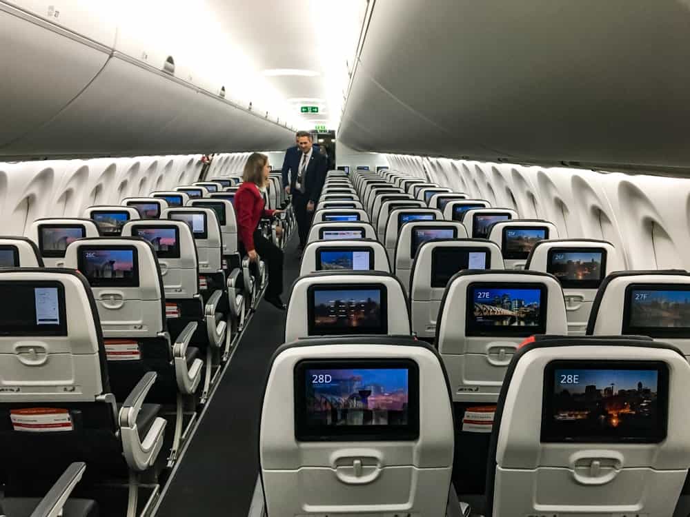 Airbus A220 Air Canada 41