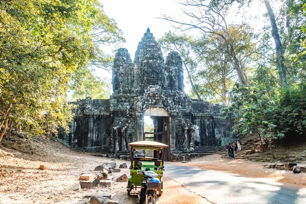 Visite des temples - porte