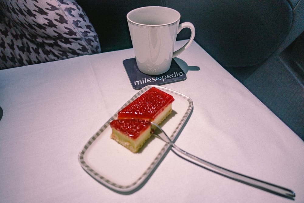 Singapore Airlines A350 Business Class 87