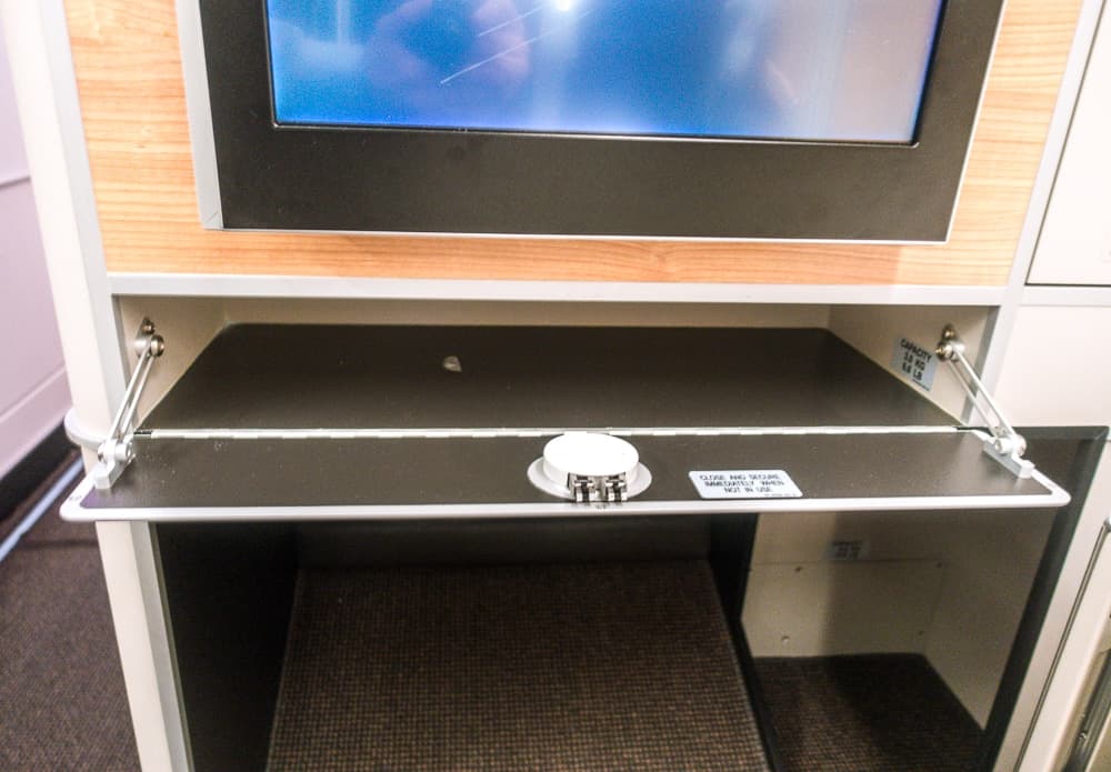 Swiss A340 New Business Class 14