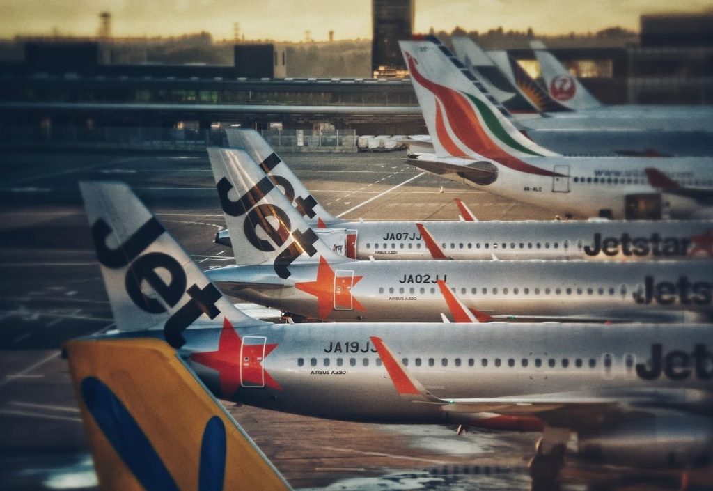 Airport 2038926 1280