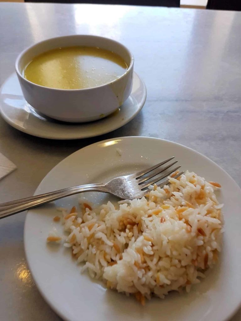 Mercimek çorbası Et Nohut Pilav