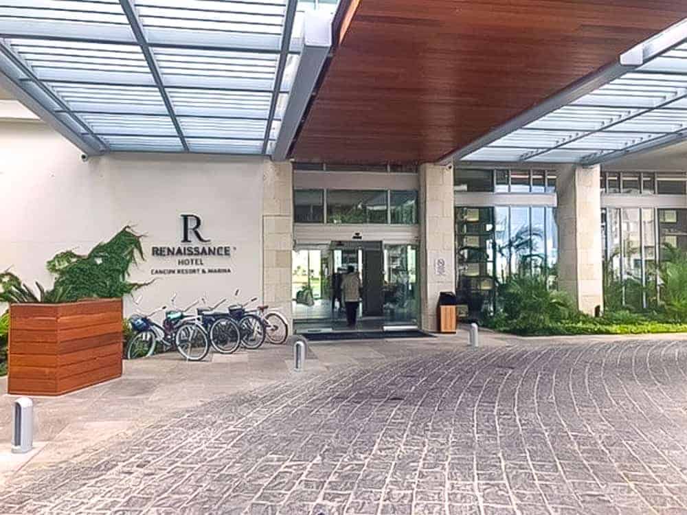 Renaissance Cancun Resort Marina