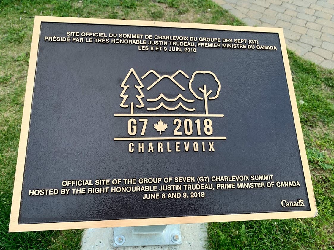 G Plaque