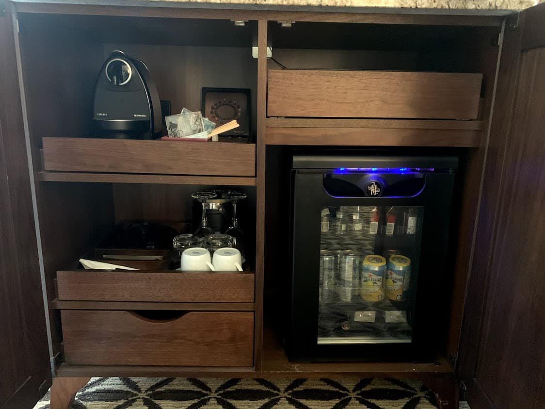 Mini Bar