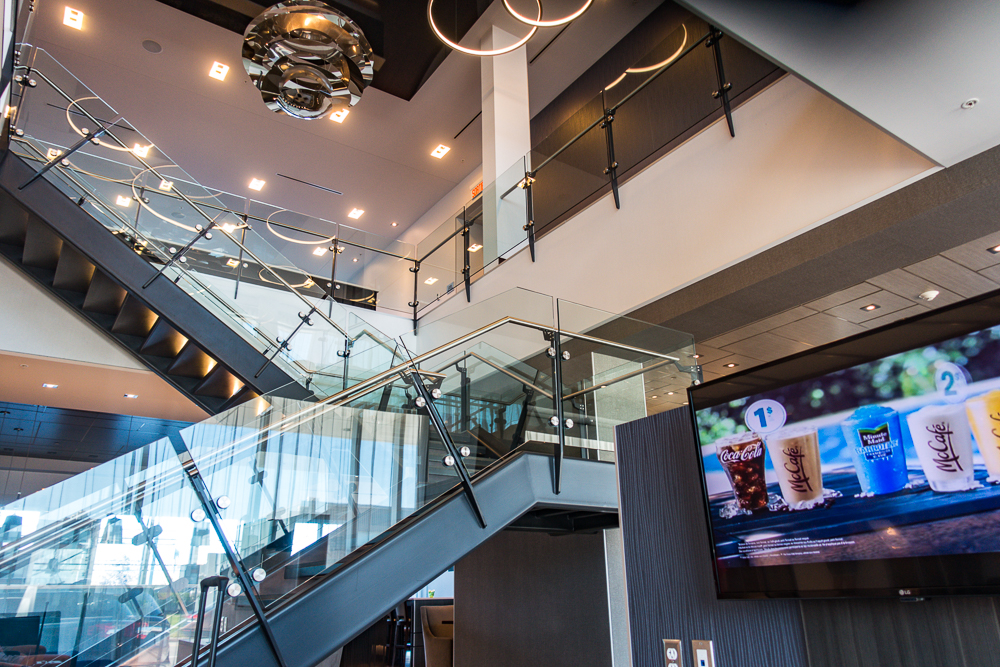 Courtyard Quebec Hall Escalier