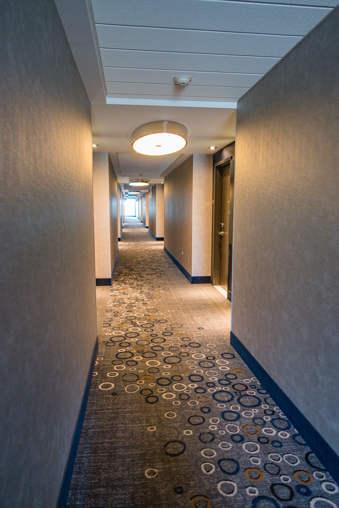 Courtyard Quebec Couloir Étage