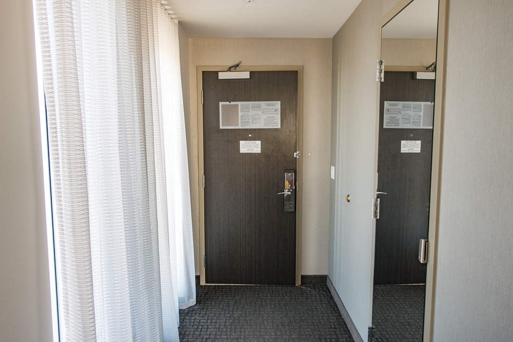 Courtyard Quebec Couloir