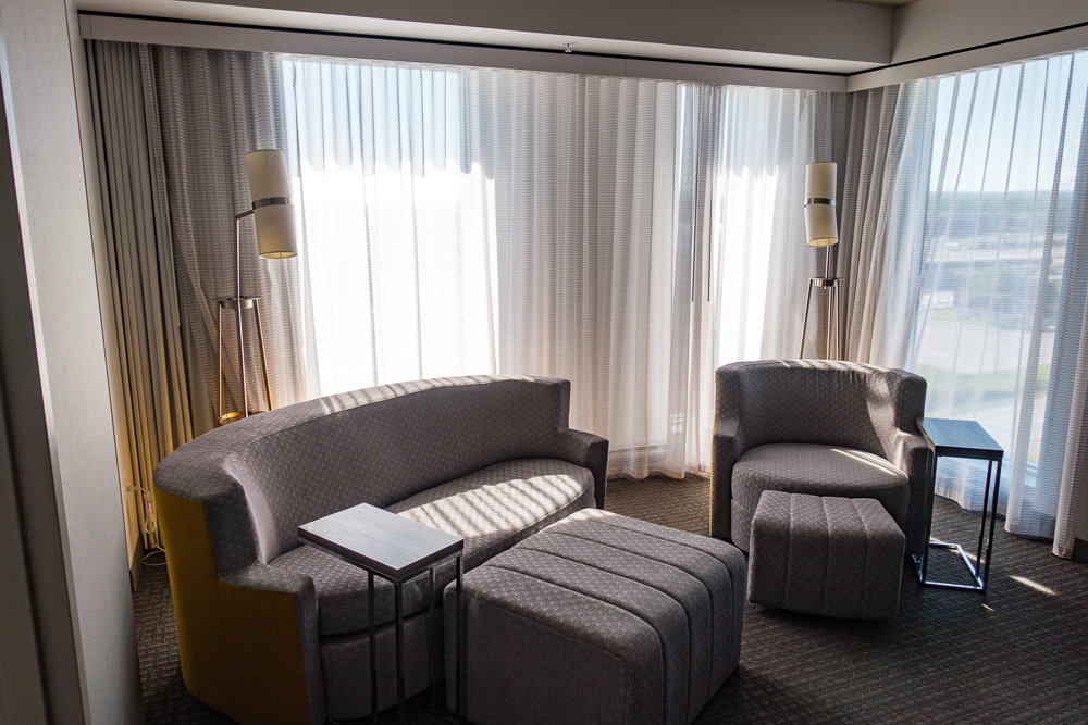 Courtyard Quebec Salon