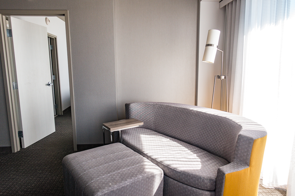 Courtyard Quebec Salon