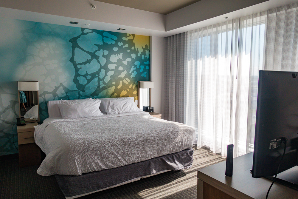 Courtyard Quebec Chambre lit et tables de nuit