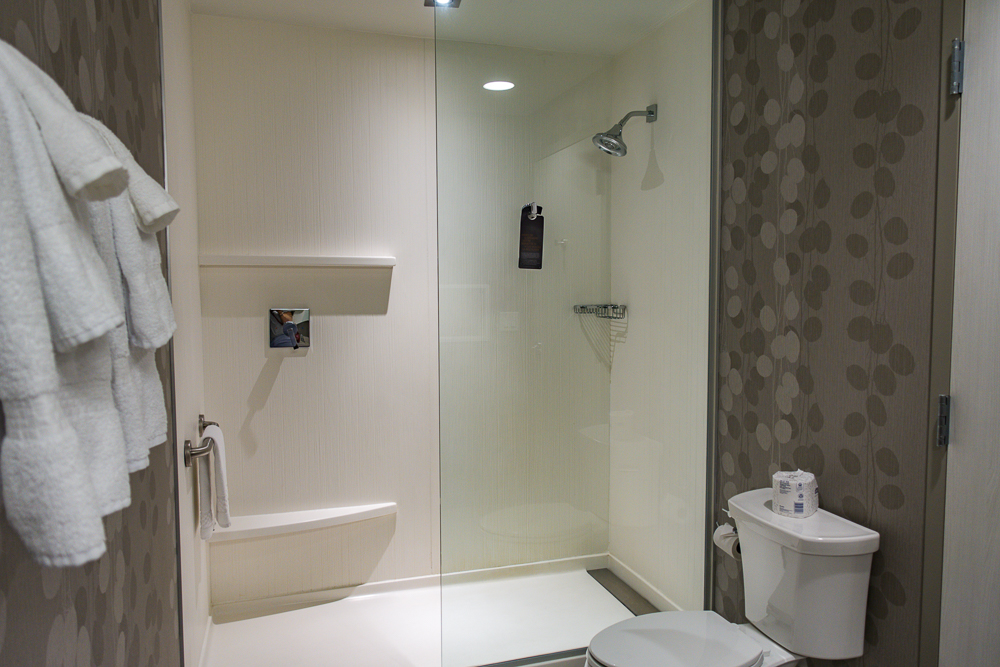 Courtyard Quebec Douche