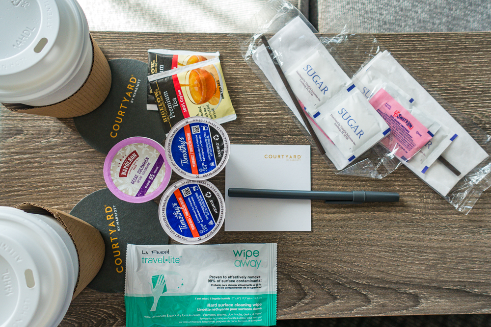 Courtyard Quebec Sac café et lingettes