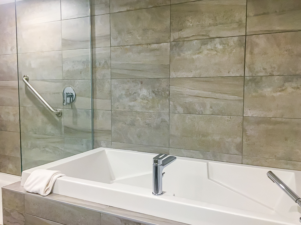 Four Points By Sheraton Levis Convention Centre