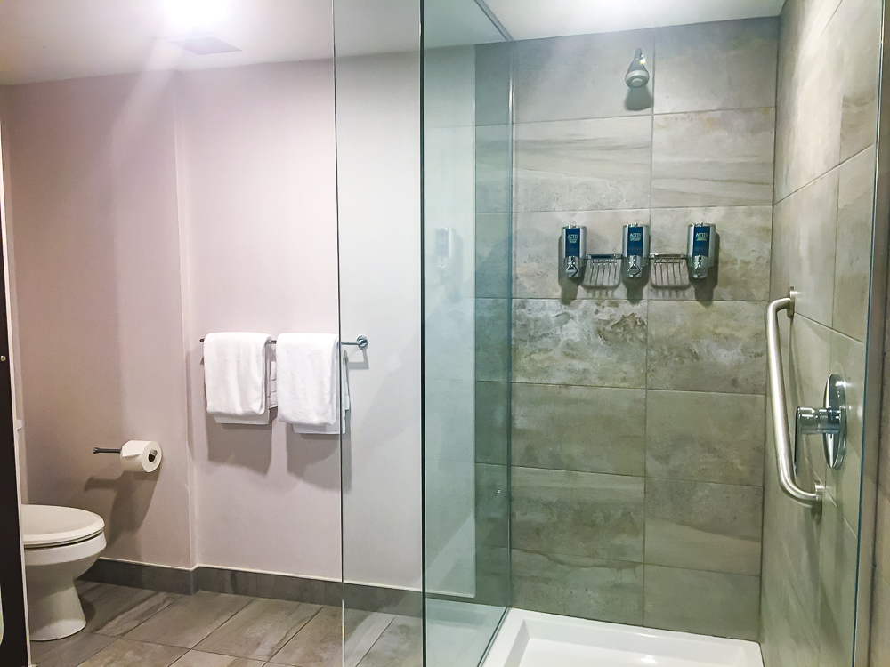 Four Points By Sheraton Levis Convention Centre