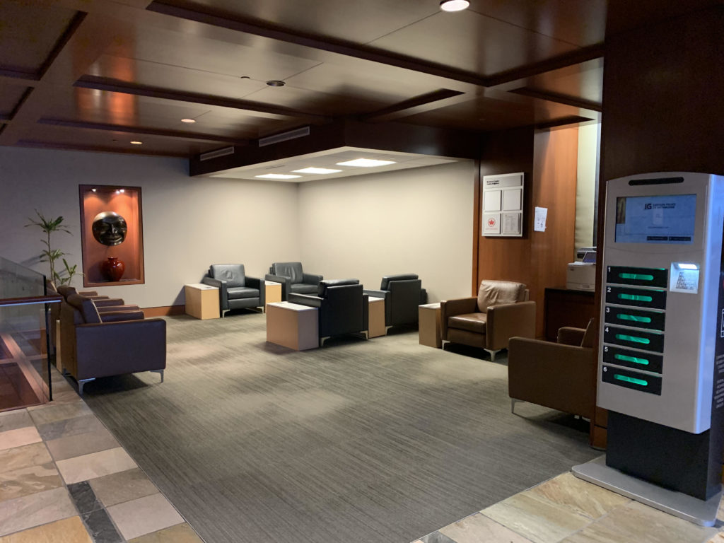 Yvr Maple Leaf Lounge Charging Station