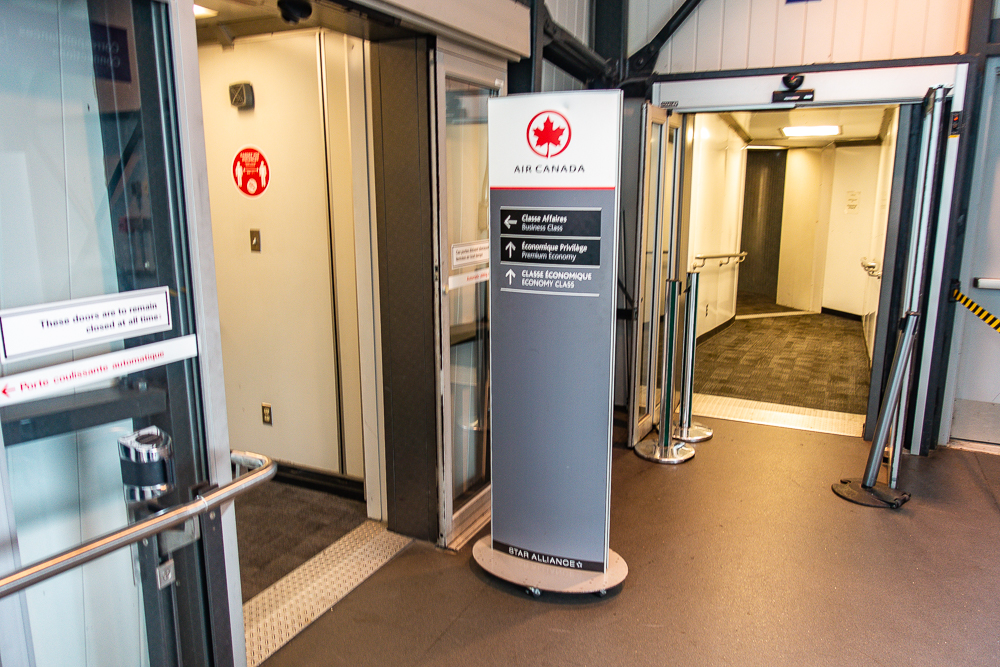 Air Canada A330 Signature 05