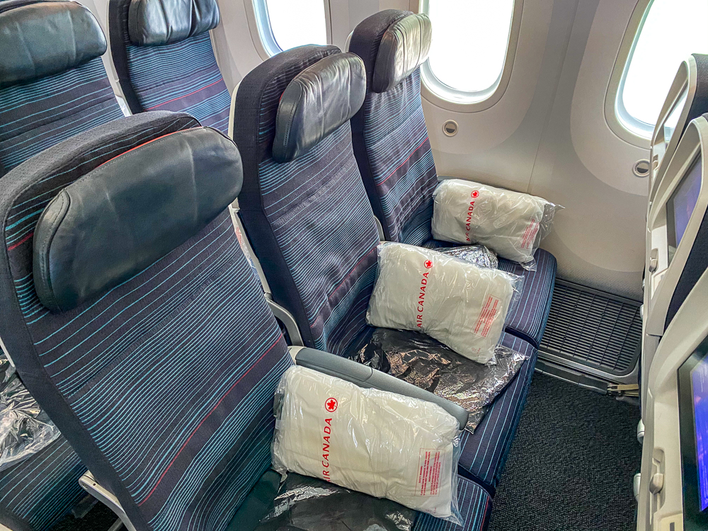 cdg-yul – air canada eco – covid-21