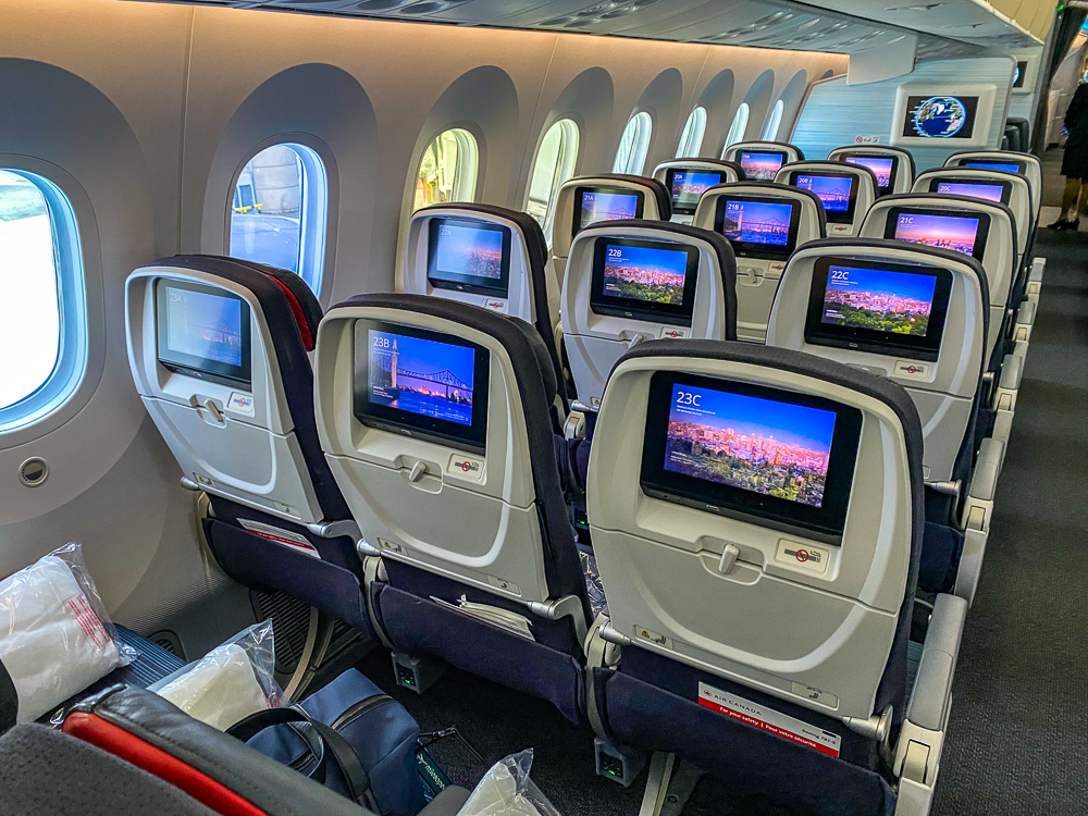 cdg-yul – air canada eco – covid-22