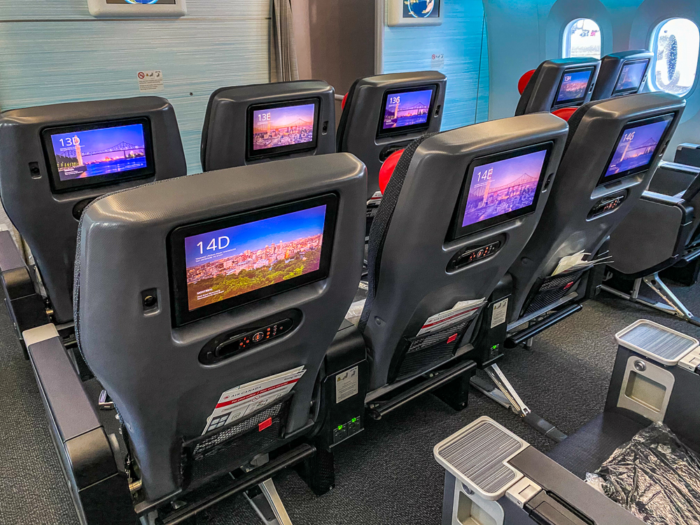 cdg-yul – air canada eco – covid-36