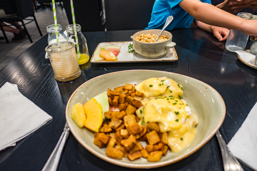 Delta Trois Rivieres Dejeuner 8