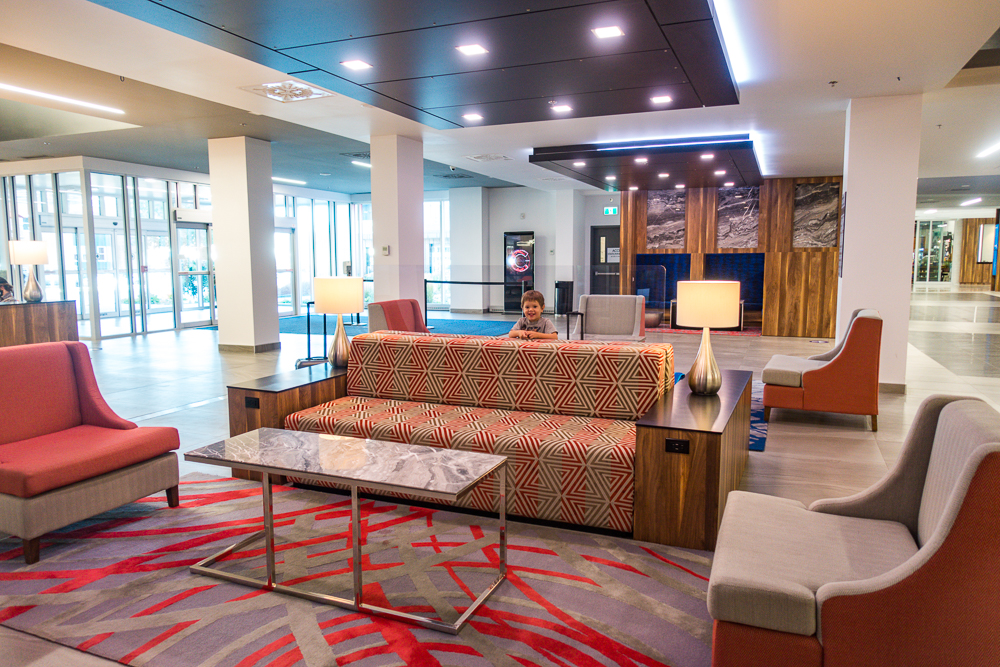 Delta Trois Rivieres Hall De Reception 4