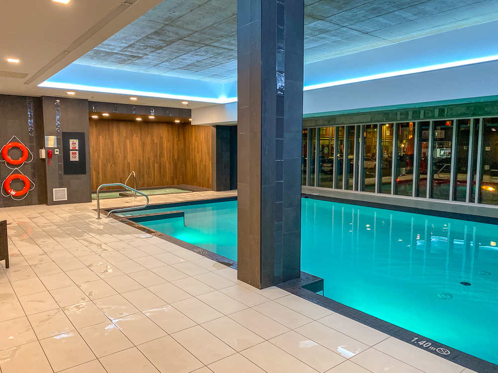 Delta Trois Rivieres Piscine01