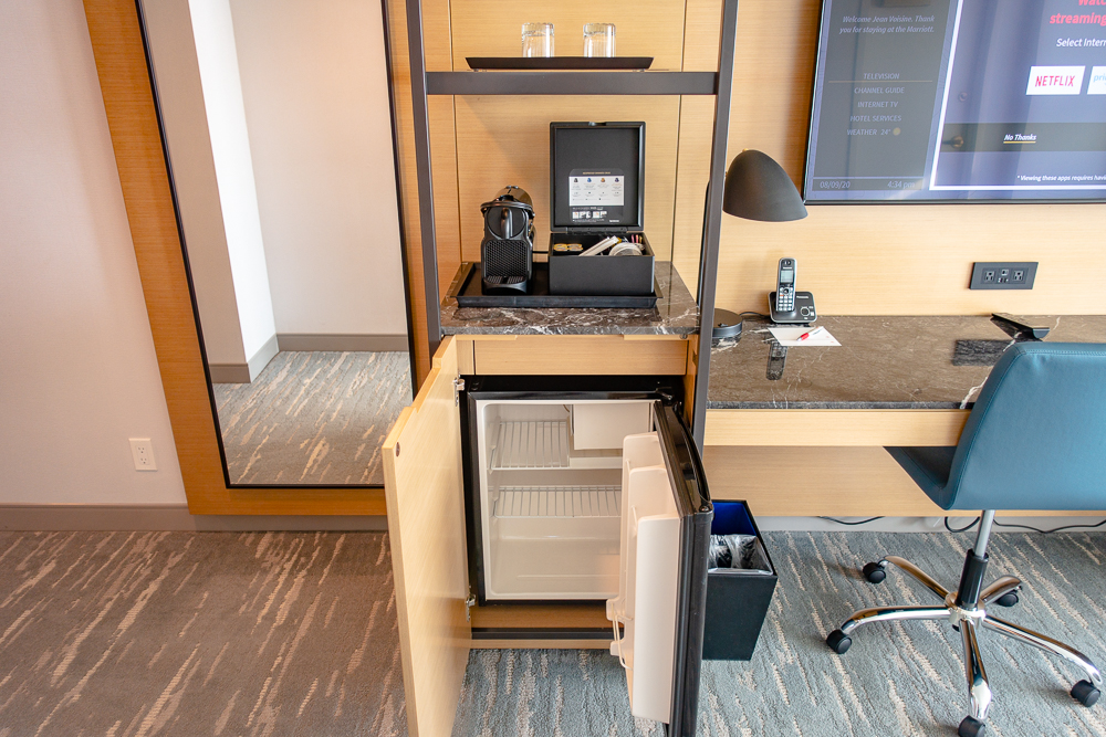 Hotel Marriott Aeroport De Vancouver Café et frigo