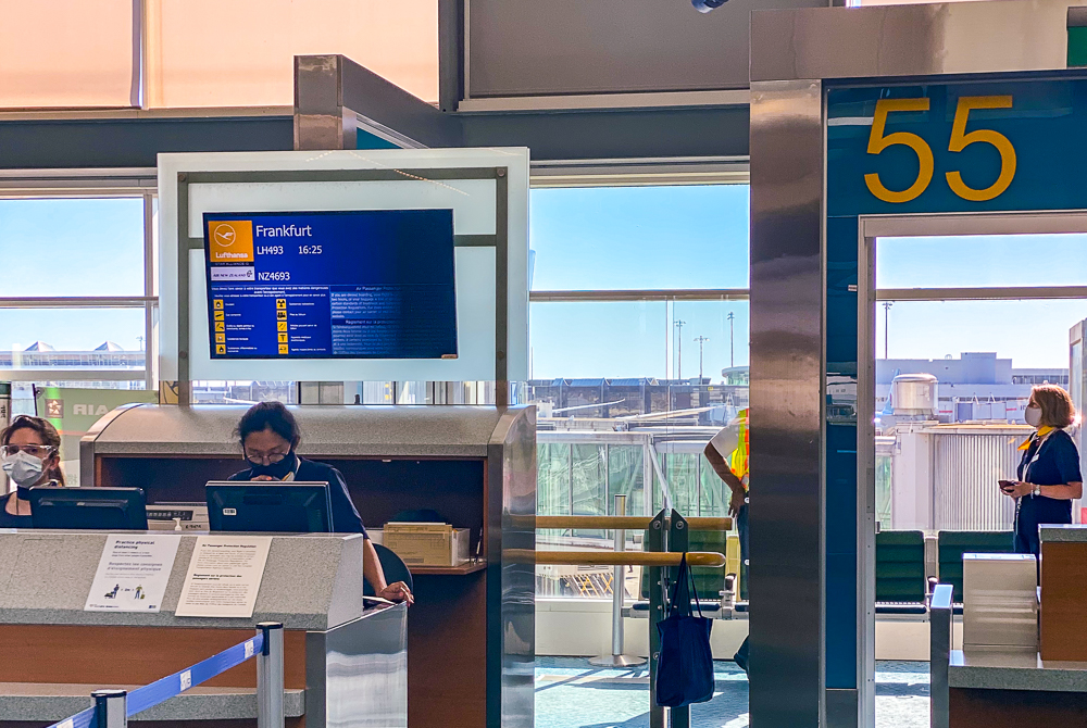 Lufthansa A330 Business Class 03