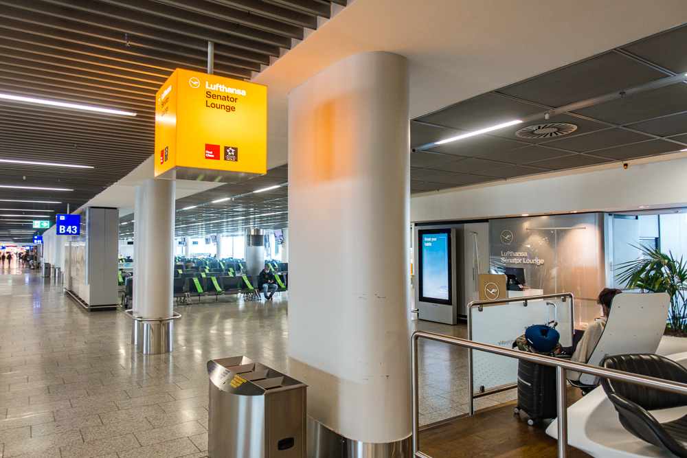Lufthansa Senator Lounge Fra B 01
