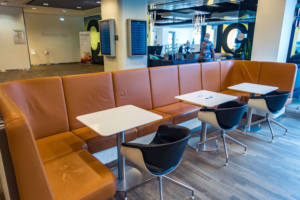 Lufthansa Senator Lounge Fra B 05
