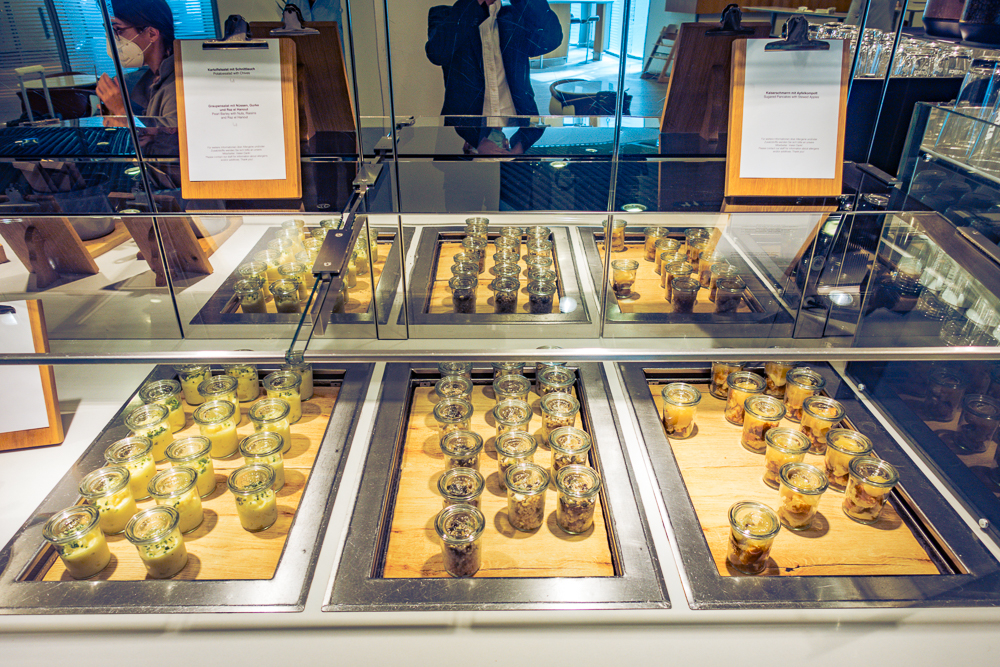 Lufthansa Senator Lounge Fra B 10