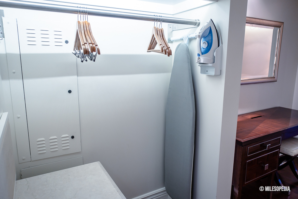 Ritz Carlton Montreal Dressing 054