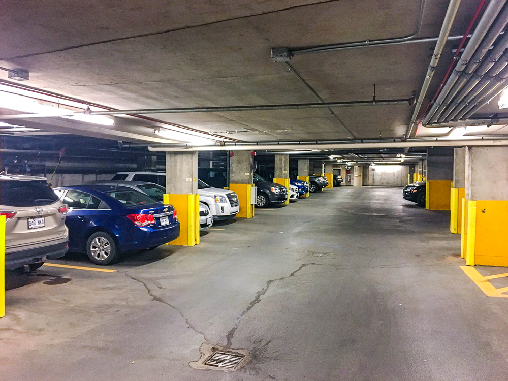 Springhill Suites Vieux Montreal Acces Stationnement 2