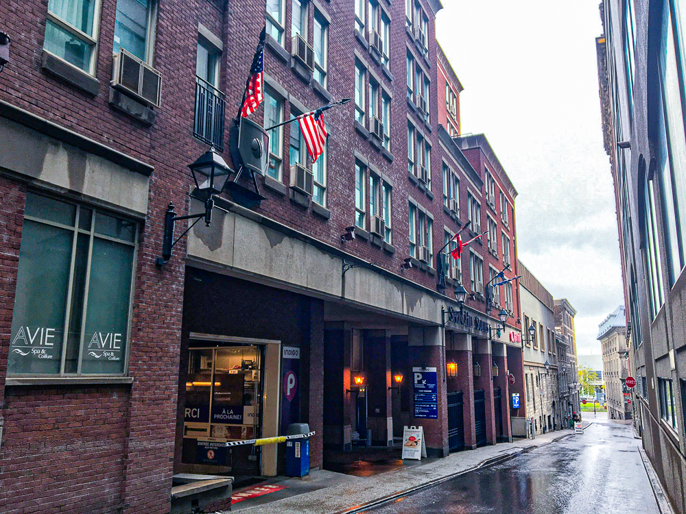 Springhill Suites Vieux Montreal Acces Stationnement