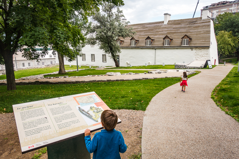 Vieux Quebec La Redoute Dauphine