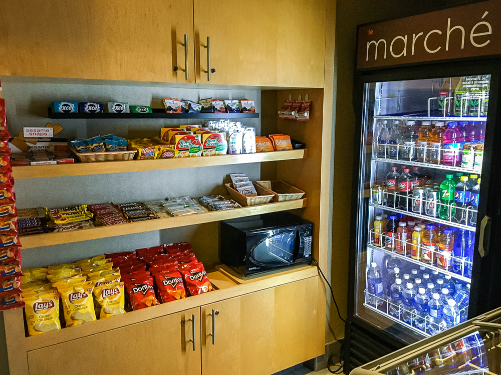 17 Courtyard By Marriott Aeroport De Montreal Marche