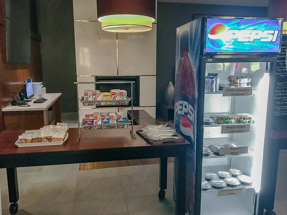 21 Courtyard By Marriott Aeroport De Montreal Marche