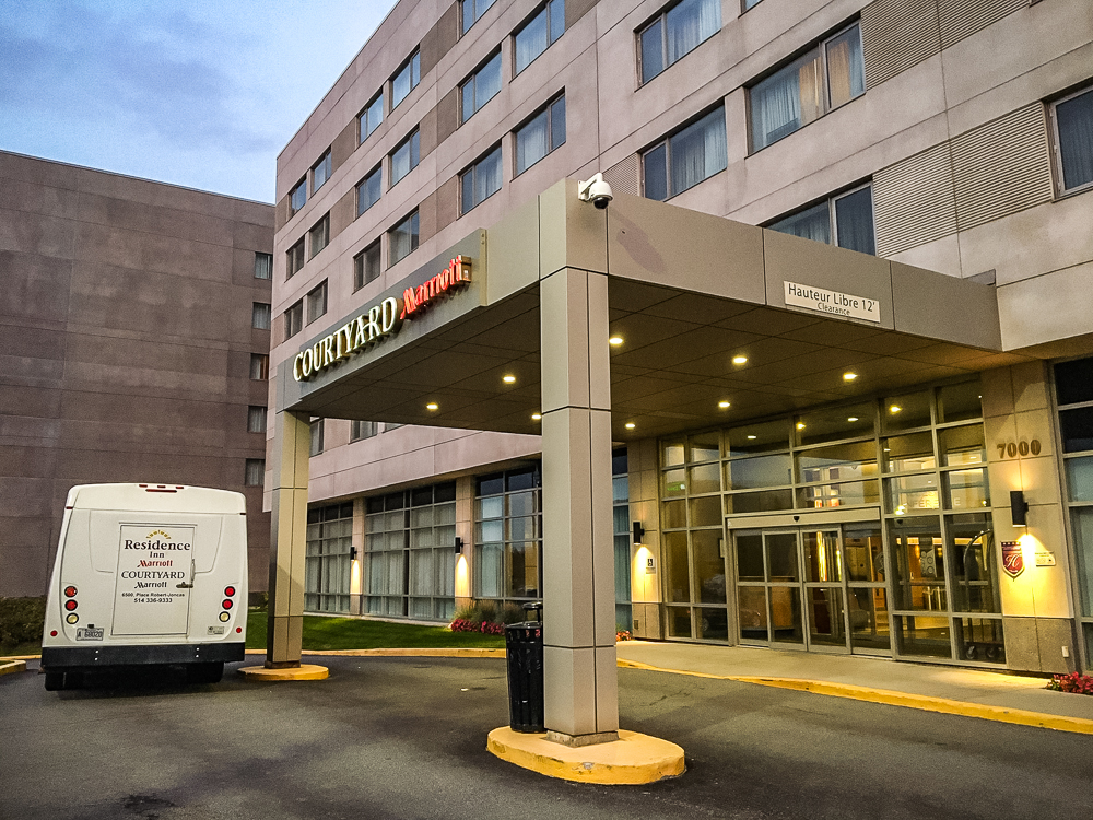 63 Courtyard By Marriott Aeroport De Montreal Exterieur